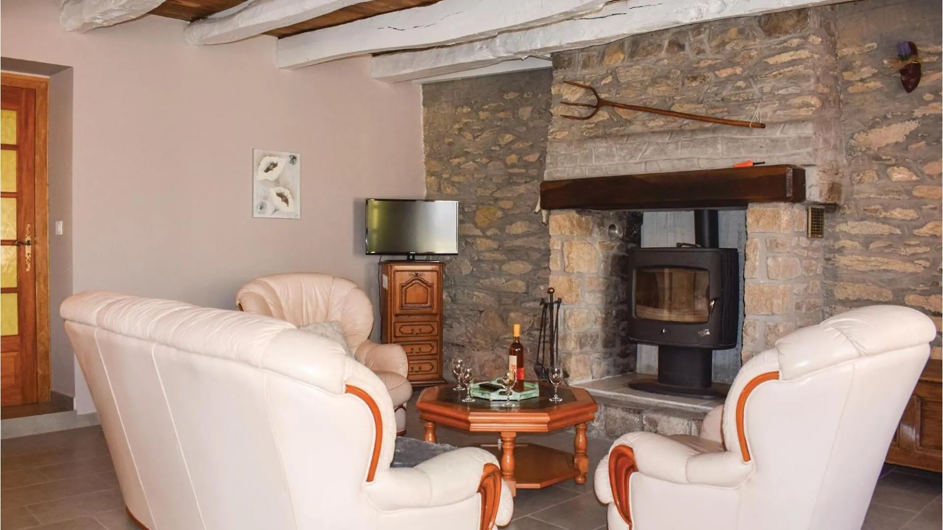 Awesome Home In Le Cambout With Wifi